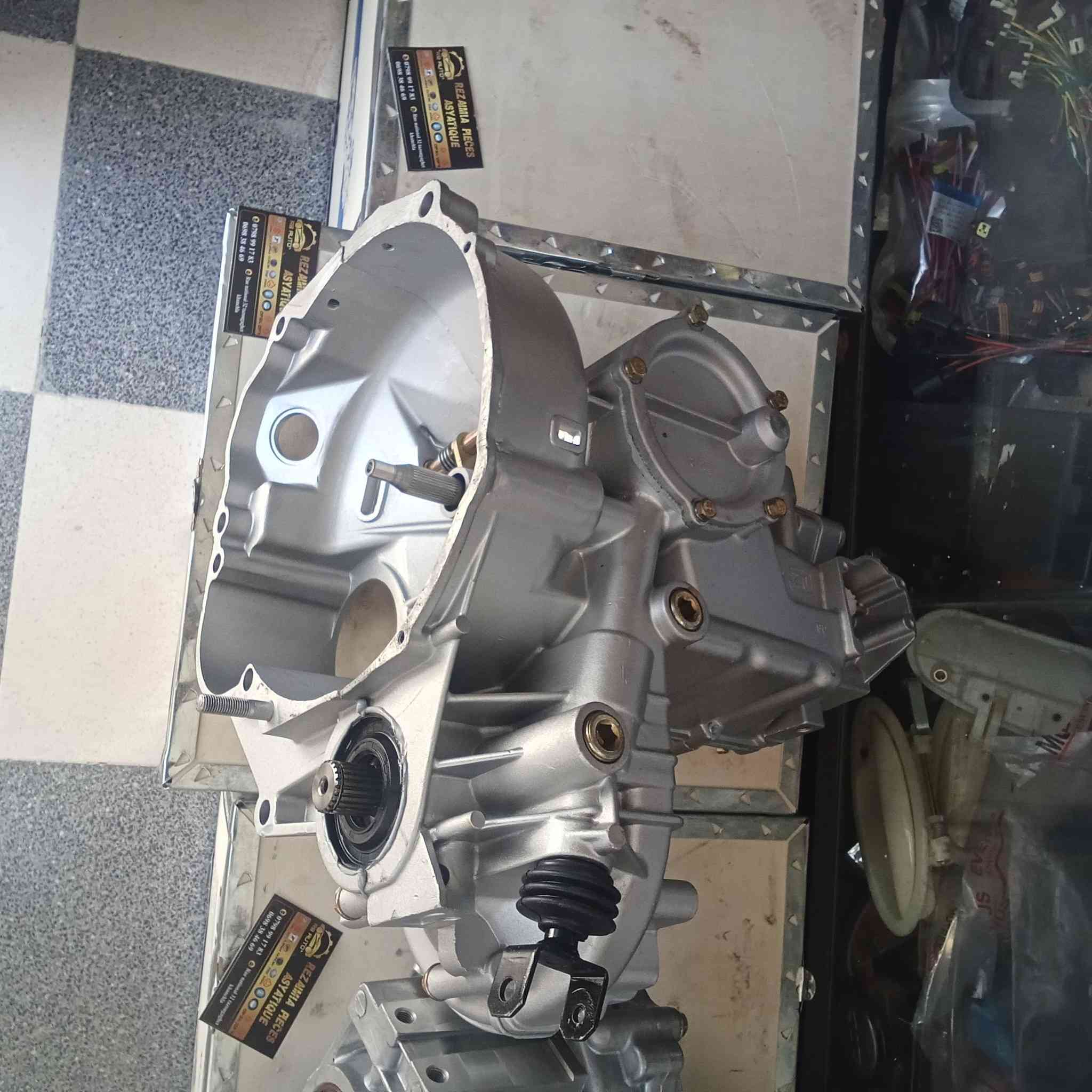 Boite vittesse lifan 520cable
Boite vittesse lifan 520 huile 

Original qualité avec garantie 

Livration disponible 

Tazougaghet Khanchla 

0798991783


**إذا كنت صاحب هذا الإعلان وتريد حذفه لأي سبب، رجاءا أرسل رسالة إلى الدعم الفني**