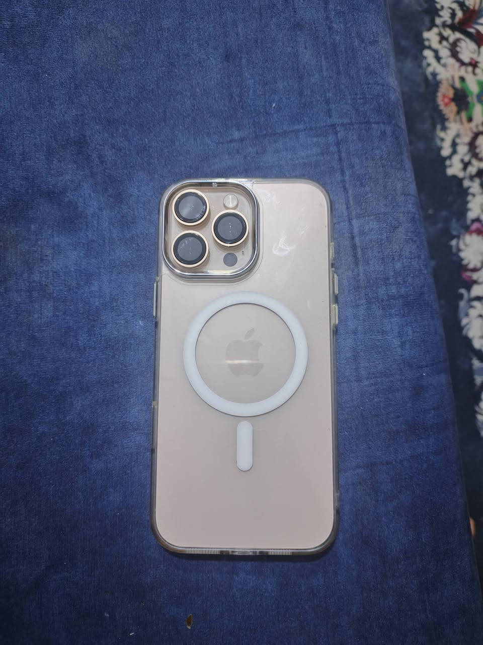 ايفون 16 pro max نضيف شركه مامفتوح شرط مكانه الرميثه السعر 1350 قفل للاستفسار ***********
