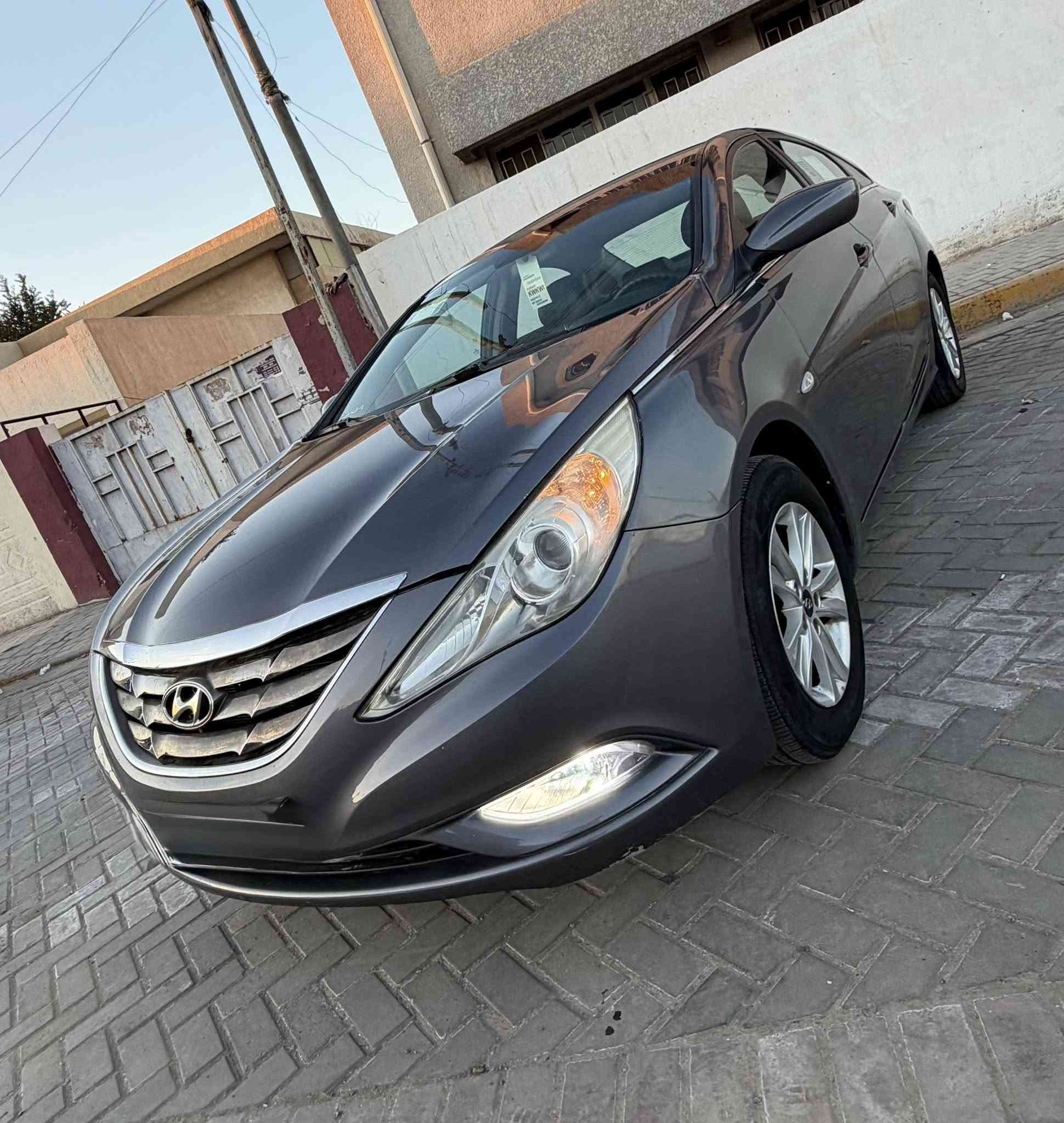 سلام عليكم سوناتا دخول ادوات ادوات جديد كورية خط واحد غاز
جاهزة مكينة كير حدادية تبريد تخم تاير 
سيارة جديدة ماشية 150 الف 
مابيه كل نقص سيارة 
عنوان بغداد 
سعر 50 وبخدمة الطيبين 
***********
