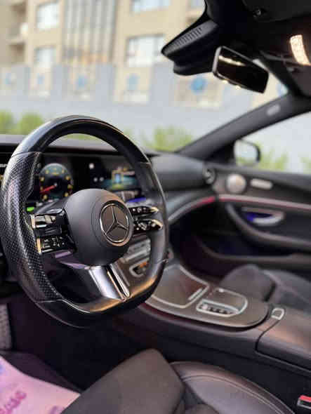 السلام عليكم مارسدس E200
فول مواصفات للاخير. 
السعر  ( 405 )ورقة وبي مجال بسيط 🔥

مكفولة من الضربة والبارد والصبغ  ماشية (41)الف 
موديل 2022AMG بل كامل
مواصفات
سلايد
رادار 
• رادار جانبي امامي وخلفي حساسات 360 درجة
• نقطة عمياء
• تحديد مسار
• تنبيه خطوط الشارع عند الانحراف
كشنات كهرباء
لايت زينون بلاد
بصمة تشغيل
Mercedes Benz E Class2022 E 200     AMG
(وكالة المانية ضمان بصمات 2) 
رقم اربيل الجديد بأسمي هزة وفحص كلة جديد فول مواصفات السيارة على ايدي السيارة وصيناتهة ودهنهة كلهة بل شركة  
 فتحة سقف انارة  داخلية متغير الالوان 

انضمة قيادة سبورت وسبورت بلاس فول الفول السيارة

مكان السيارة بغداد  حي الجهاد

 رقمي ***********
