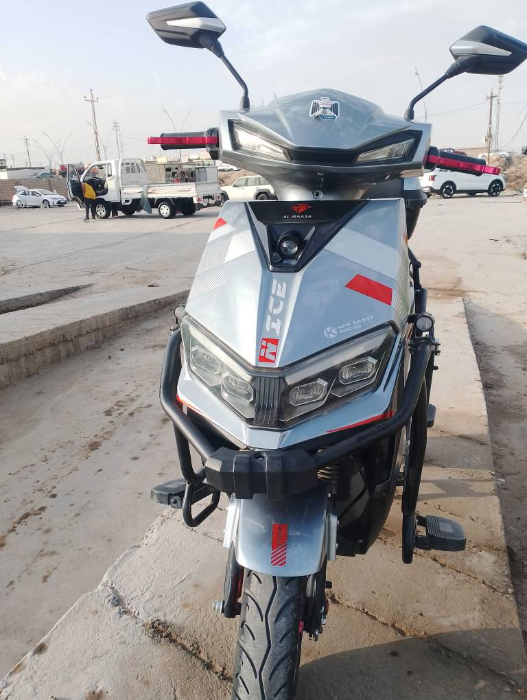 السلام عليكم 
ماطور شحن للبيع 💎
النوع: سكنس وحش (الماسة) 
6 بطاريات حجم كبير. 
دبل خلفي غاز. 
دبل اشارة. 
لايت زينون عالي ناصي. 
بريك امامي خلفي دسك. 
ماطور مدرع. 
الماطور نضيف بمعنى الكلام صار 4 اشهر من اخذتة بطاريات جدد 
مكاني الرمادي 
السعر (800) وبي مجال.  
للأستفسار الاتصال او مراسله. 
***********
