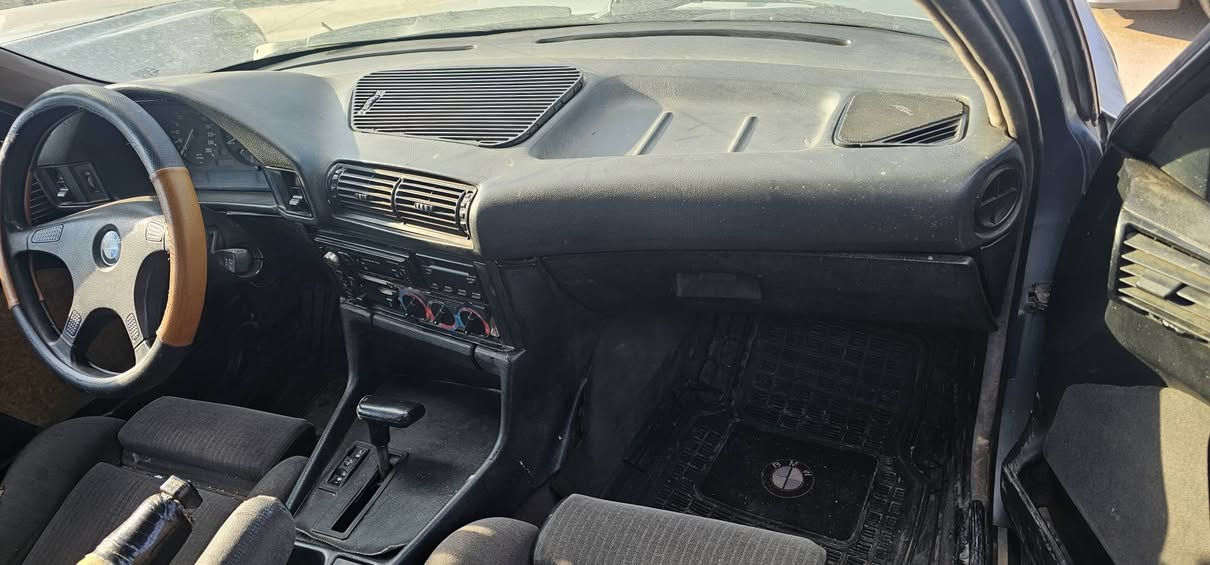 سڵاو 
اوتۆماتیک BMW،525،ڕەقەم هەولێر، اوتۆماتیک،٤جام کارەبایی، بەشەرتی گێڕومەکینەوتبریدوتحویل وغرامەو هەمووشتێک، 
35$ ومعامەلە،لەسلێمانییە،
***********,,*********** السليمانية, العراق
