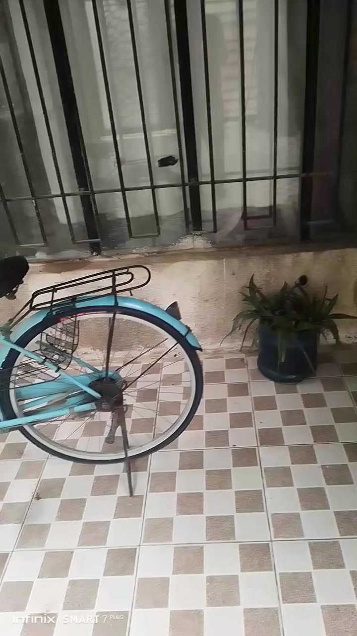 بايسكل ياباني حجم27 السعر120الف ت***********
