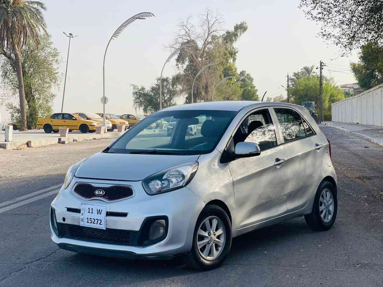 السلام عليكم بيكانتوا 2015 وارد خليجي محرك4 سلندر 1400
حقيقي رقم انكليزي بغداد باسمي بدون حداث بدون صبغ بدون تبديل بيها فقط مكانات بارد والباقي كلة مكفول كفالة عامة المكان بغداد للاستفسار *********** السعر 85 وبيها مجال
