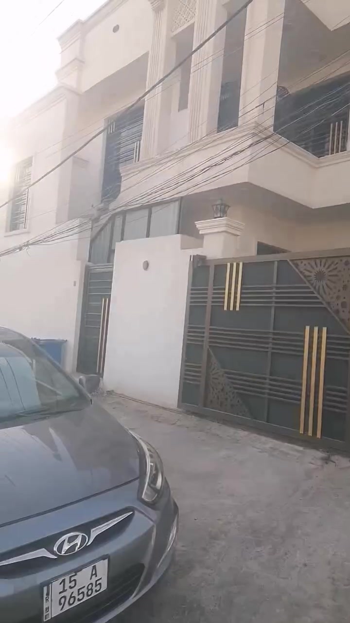 دار للبيع المساحه ١٨٠ متر ركن بالجغيفي الثانيه قرب باب العلوه بناد درجه اولى ٢ طابق ٤ غرفة نوم صالات ٢ صاحب الدار عارظه ١٨٠ مليون وبها مجال اتصال *********** اسيا كورك *********** اسماعيل الجميلي مكتب عقار الجغيفي الثانيه
