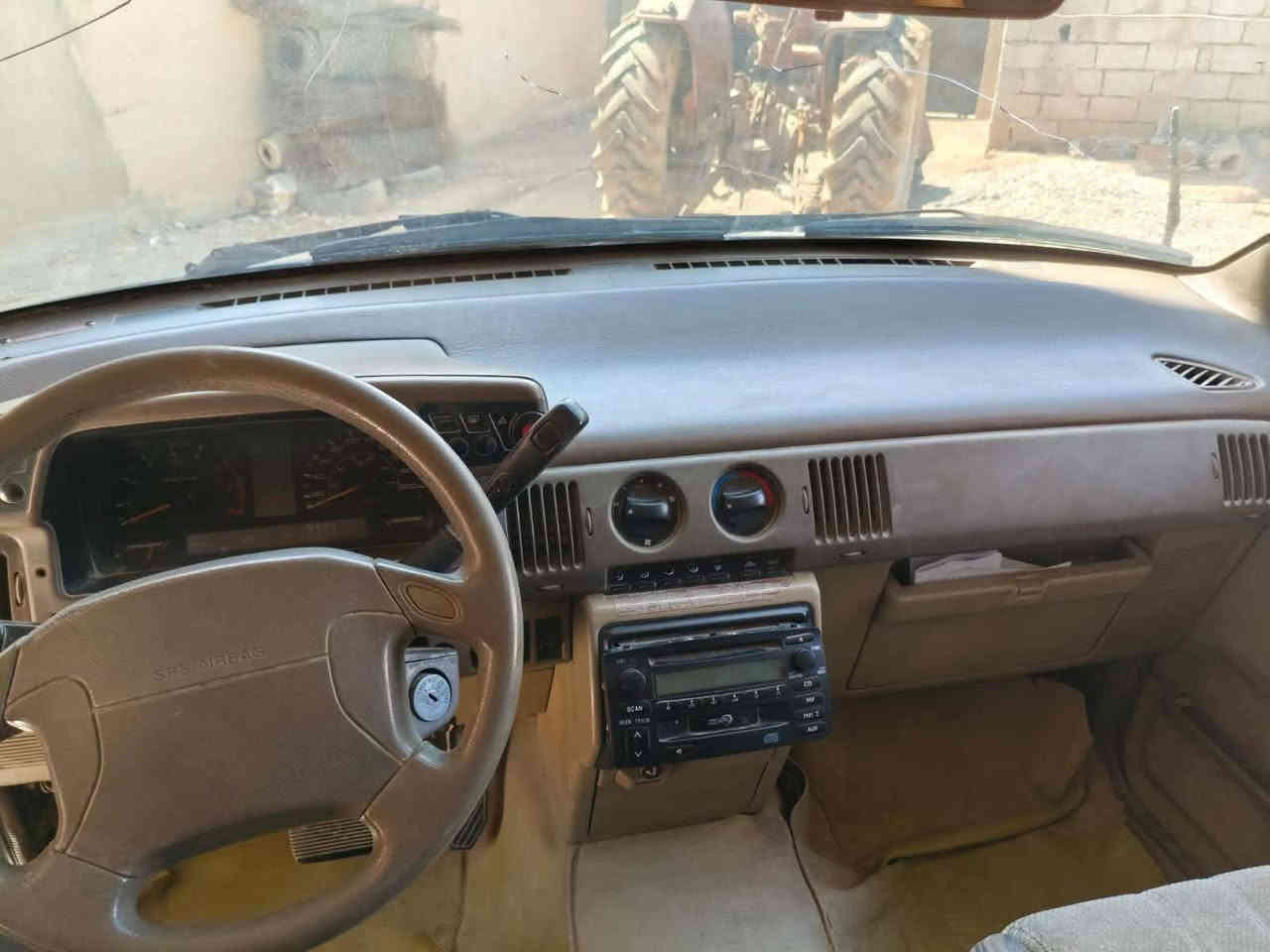 سياره مازده ٧ راكب للبيع او مراوس باي شي  موديل ٩٤ رقم كركوك مشروع وطني انكليزي لل ٢٠٣٠ دفتر بانزين بدون ضرر كير محرك شرط سياره عل بلاد سعر ٤٢ شراي اتصل *********** اسيا *********** مكان كركوك باجوان
