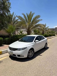 للبيع كيا سيراتو 2011 مكفوله من الصبغ ماشيه 119 الف حقيقي السياره بحال...