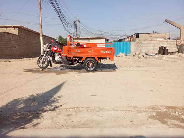 ستوتة صقرموديل 2023 كمرك شريكة البلال سعر مليونين 500 بغداد المعامل ***********
