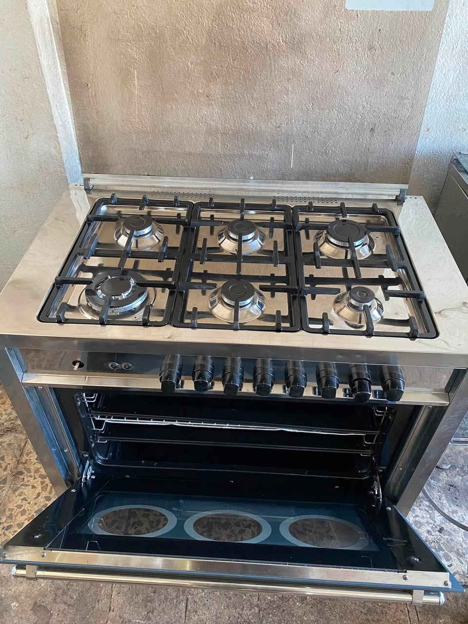 سلام عليكم
اليوم توفر طباخ الجيرمني اليطالي  6 مشاعل نظام نوزل طباخ ناره زركه وعاليه الطباخ بي ضمان سنة صيانة وموقعيه ضمان حقيقي سعر الطباخ 230 وبي  مجال بسيط  وتوصيل داخل بغداد واطراف بغداد

#ويوجد جملة ومفرد

#ويوجد جميع قياسات الطبخات بـ انسب الاسعار

رقم واتساب ***********
