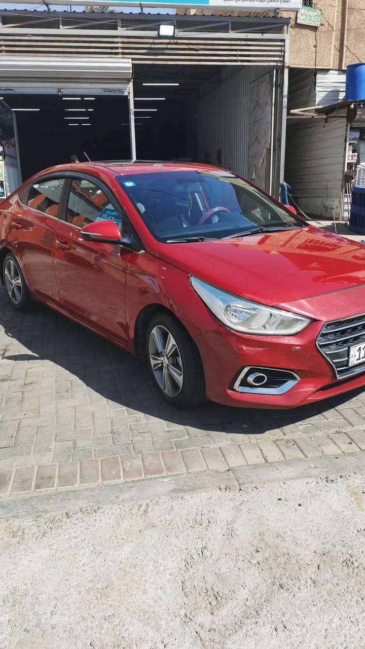 ❤‍🔥❤‍🔥 اكسنت 2020 خليجي
المواصفات : 
تحكم ستيرن 
فتحة سقف 
مري شفط 
كير AT 
شاشة اندرويد
حجم المحرك 1600cc دوش المرغوب
تبريد قطعتين امامي + خلفي 
عدد ويل كب شركة 5 
كهربائيات السيارة 💯
صدر السيارة 💯
داخل السيارة 💯
كير السيارة 💯
تدفئة + تبريد 💯
منظومة غاز بالاضافة الى البانزين يعني تنسه الازمات وتنسى الصرف وتعيش حياة سوبر 💰
عداد الكيلو متر 100 🆙
بيها ملاحضات بسيطة على الشكل الخارجي بيها بارد خفيف بخشم الجاملغ الامامي وبالباب الخلفي 
صبغ قبغ البانزين فقط فقط
 شواصي مكفولة مكينة وكير مكفولة السيارة خاضعة للادامة الكاملة والدورية السيارة بأسمي شرط التحويل سنوية 2030
السعر : 126 
العنوان : الدورة 
للاتصال : ***********
علق بتم فقط رجاءا وادعو بالتسهيل للجميع وصلو على نبينا محمد ❤
