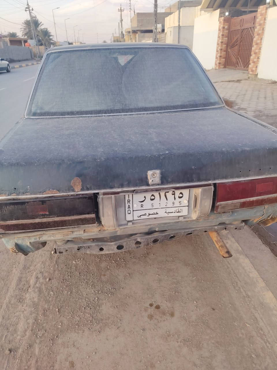 سيدان للبيع سعره 15 يا مجال***********
