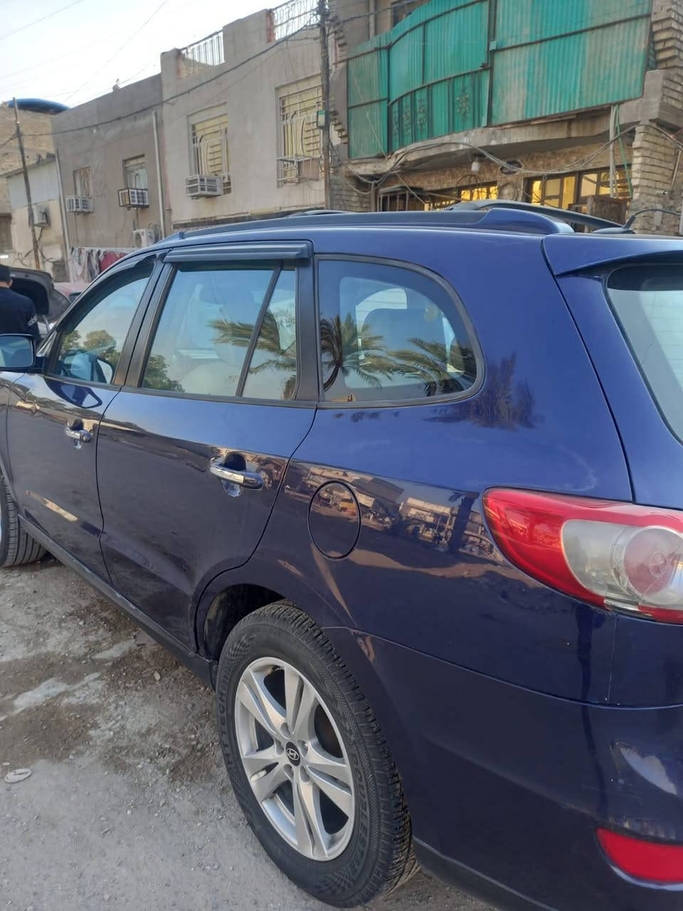 السلام عليكم عندي سنتافيا الموديل 2010 وارد أمريكي حادث  جاملغ لخلفي فقط محرك 3500  5 راكب بسمي تبريد ثلج تخم تاير صدر جديد سياره جاهزا وكل نقص مابيه بسمه فتحه سياره استخدام شخصي تراي ممتاز السعر  135 وبيه مجال العنوان بغداد الاستفسار ***********
