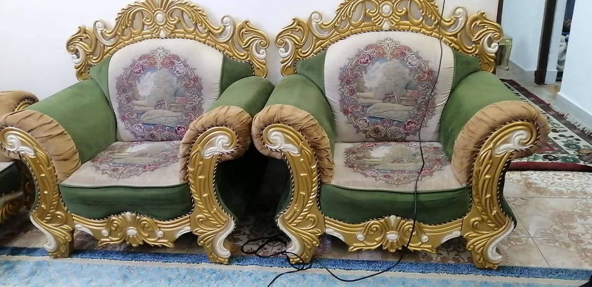 للبيع تخم مقاعد عشر سعر ٣٠٠ وعنوان فلوجه حي نزال رقم *********** , ***********  للإستفسار
