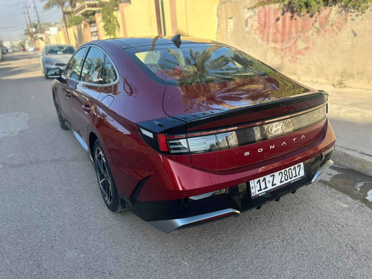 سوناتا موديل ٢٥ خليجي كفاله عامه رقم بغداد اعله فئه ليمتد معروفه مواصفاتها ماشيه ١٥  ألف قابل للزياده بعدها بضمان الشركه سعرها ٢٥٥ وبيها مجال ***********
