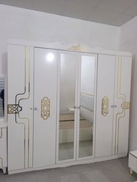 لبيع غرفه نوم تركي ست قطع نظافه اخووجديد واتساب 07510468377
