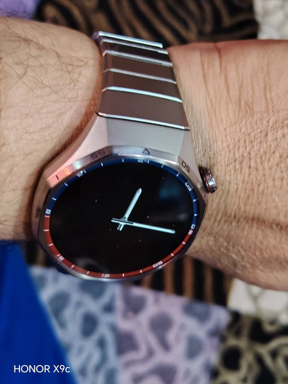 ساعة هواوي جي تي برو 6 نظافة 100بالمية سعر 400 بغداد ***********
