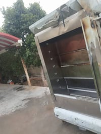 شواية دجاج • جديده استعمال كلش قليل • ٨ أشياش