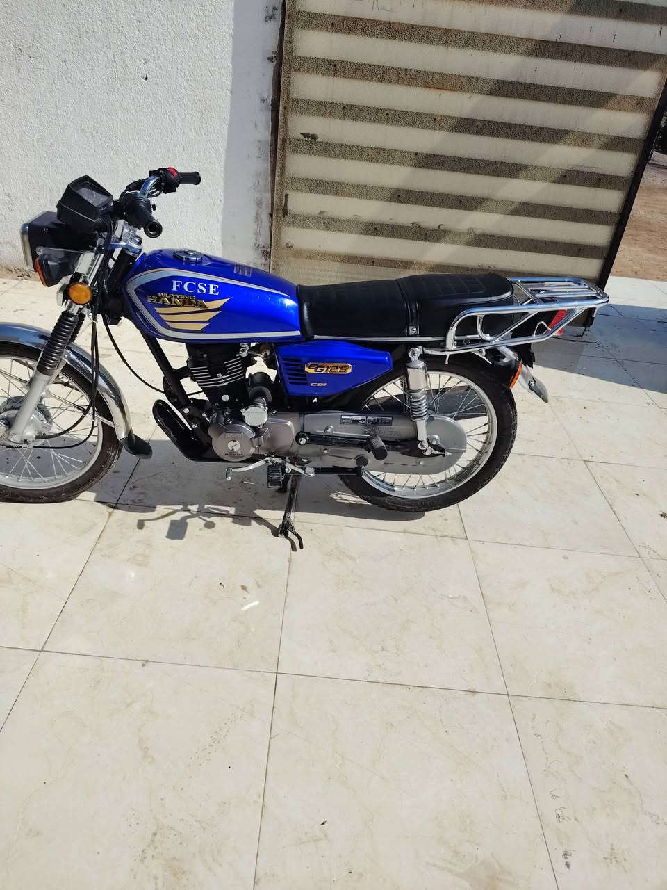 دراجه هوندى  جديده سلف 5نمر
***********
