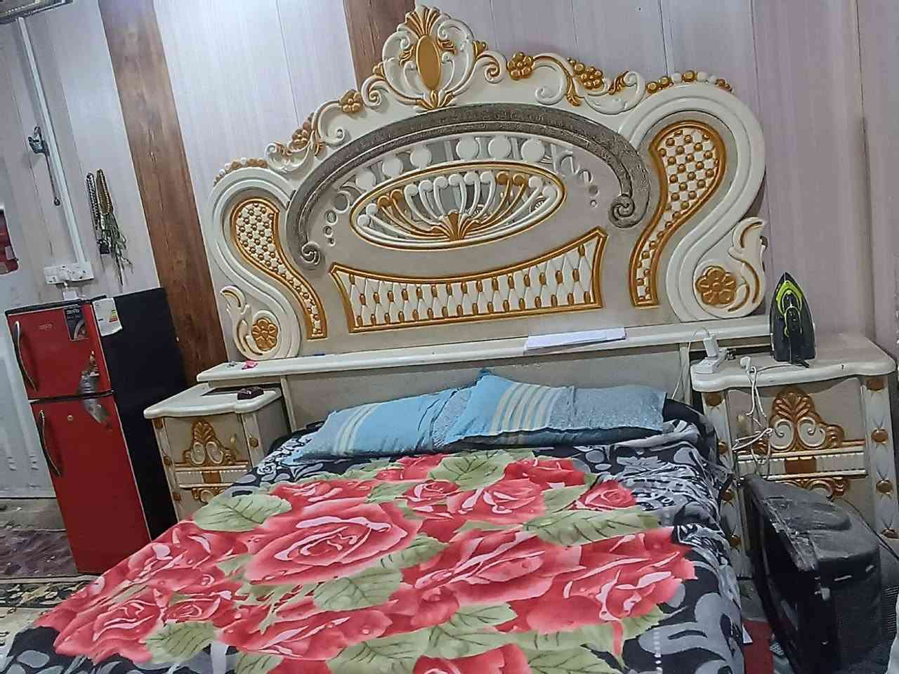السلام عليكم غرفة نوم  اخت الجديد سعرهه ٨٥٠الف وبيهه مجال قليل للشراي ذي قار مركز للتواصل ***********
