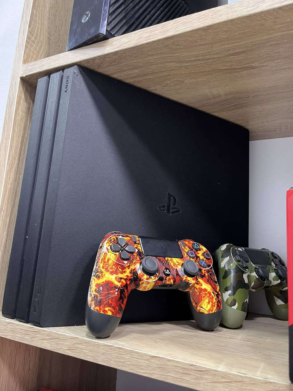 مرحبا شباب مجموعة بليات اسعار تفليش وتوصيل موجود ملاحضة دزلي رقم القطعة يلي تريد تفاصيلها
1- بلي فور برو 1000 كيكا 4k لوك ستيكر سعره (275)🔥
يدات ثنين وحساب بداخله بيه هل العاب (fc25/mincraft/the crow 2) هدية معاها
2-ً بلي فور سلم معدل دبل جويستك لوك ستيكر (255)🍥🔥
3- اكس بوكس ون اكس باندل سكوربيون لوك ولا شخطة
سعره 205🔥
4- اكس بوكس ون اس معا لعبة فيفا 26 هدية معاه سعره 150 جهاز لوك
5- بلي ثري او اكس بوكس 360 السعر 100 اجهزة كاملة
6- اكس بوكس ون فات واحد تيرا 125 لون ابيض نص تيرا 120
7- بلي فور سلم معدل دبل جويستك 10 العاب بداخله جهاز لوك نضيف حيل سعره (265) 🔥
8- بلي فور معدل معا جويستك ثنين ملحقات كاملة سعره (190) 10 العاب اختيارية 🔥
ضمان شهر للوك وضمان 15 يوم. المفتوح 
توصيل كل العراق متوفر 
***********
وتساب
