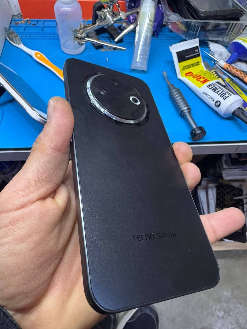 الذاكره ٢٥٦
الرام ٨+٨
شحن تايبسي..
السعر 100 قفل مستخدم عشرين يوم 
***********
