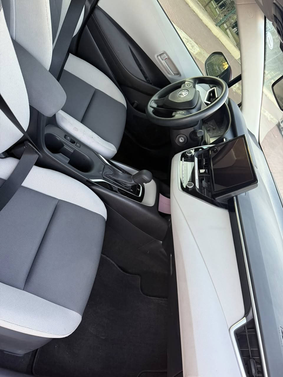 سلام عليكم 
تيوتا كرولا موديل 2024 LE
ملاحظة بوند جملغ صبغ بدون دواخل بدون ارباك 
سياره جديد ماشيه 1الف 
رقم تلفون ***********
عنوان عقره
سعر140 مجال
