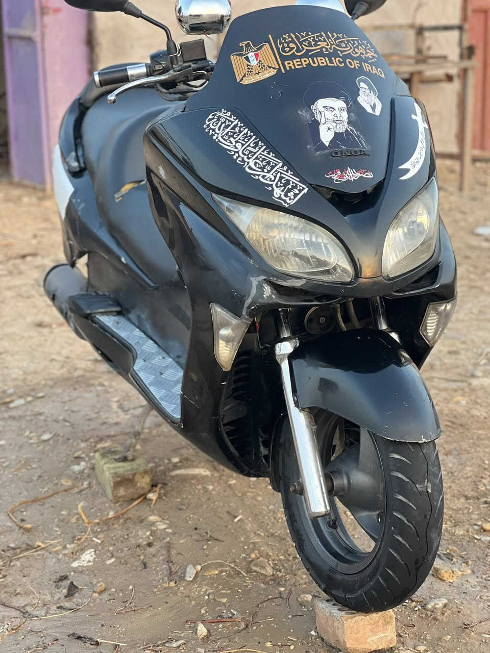 سلام عليكم فورزه ٠/٩فول مواصفات دراجه خير من الله وملعوزه شينضام abs كلوب زنون ستاند حساس دراجه مال جناي مكان واسط قضاء الحي السعر ٨٠٠وبيها مجال بسيط حك الجيه ***********
