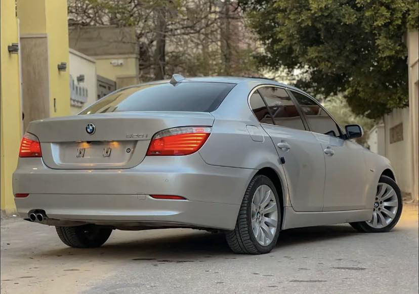 السلام عليكم

عرض اليوم 

كوبرا 

بي أم دبليو 

528i 

مديل 2008

جمرك رساله مفتوحه 

ماشيا 160 ألف كيلو 

محرك28 اكحل n52 

استراد كوري 

سياره فل اوبشن ب موديلها 

سياره ب حاله ممتازه 

محرك كمبيو صاله كربون من ورشه ل 10 

قص قشره مفيهاش 

سياره ماشاء الله 

مكانها طرابلس 

رقم هاتف :0944945779


**إذا كنت صاحب هذا الإعلان وتريد حذفه لأي سبب، رجاءا أرسل رسالة إلى الدعم الفني**