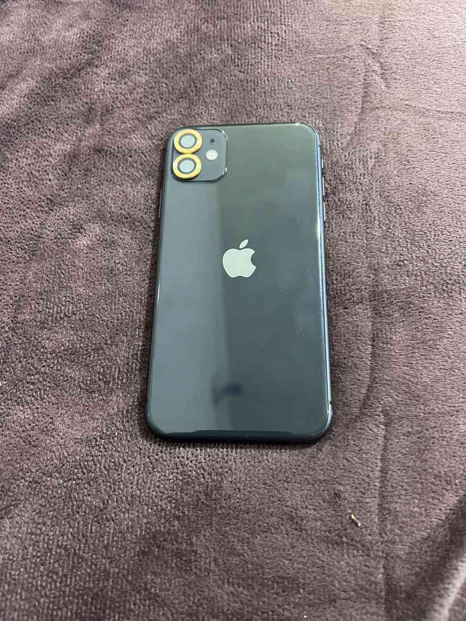 سلام عليكم ايفون ١١عادي جهاز مكفول مابي اي عطل ولا اي قطعة مستبدلة  ١٢٨ ذاكرة بطلرية ٩٣ معلاية جهاز نضيف جدا انطيك ويا غراض بقيمة ٣٥ الف شاحنة وثنين كفرات الون الاسود والاحلى تحديث ios26 سعر ٢٦٠   الرقم *********** مكاني الامين
