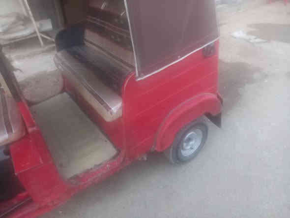 سلام وعليكم تكتك مديل ٢٠١٨ شهر ٦ أوراق اصليه مكينه مال ٢٠ تكتك خير من الله مكاني بغداد العبيدي سعر ٣ملاين ***********
