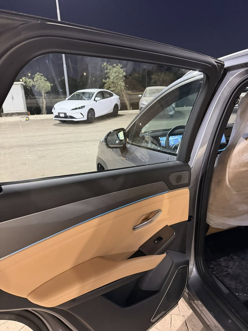 السلام عليكم عرض خاص بمناسبة شهر رمضان المبارك

يتوفر لدينا تبديل جام خلفي مظلل بي واي دي 

العرض يشمل الشد والنقل مجاناً 

فقط تكاليف الجام 

مع ضمان الجام اصلي وكالة 

ضمان العمل كذلك 

*********** 

سجاد القريشي لزجاج السيارات
