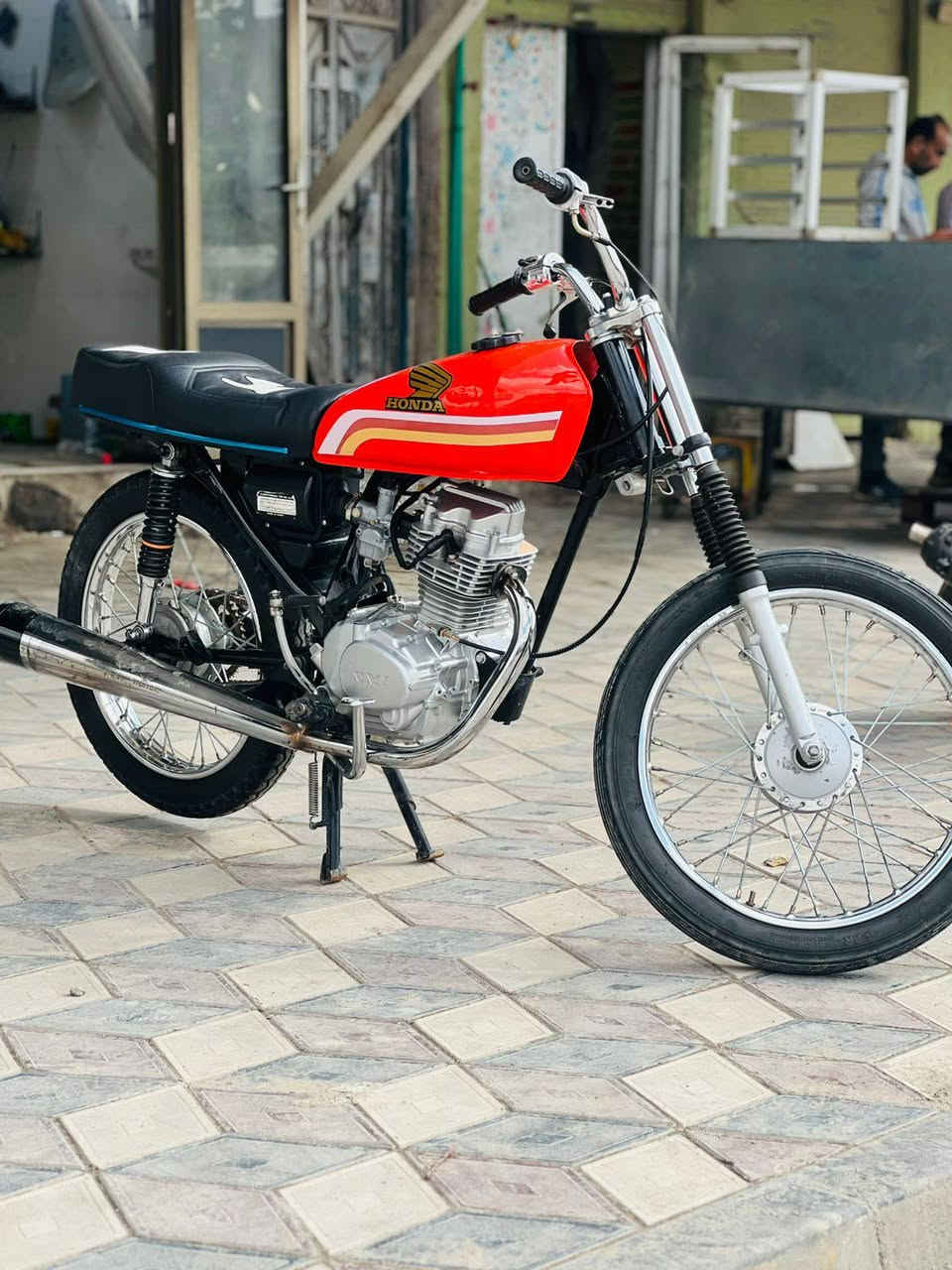 يالله دراجة 25شاصي نامه مكينه25برغي مامفتوح بيه دراجة جامده ادوات ادوات سعر 600وبيه مجال حك جيه مكاني ناصريه مركز متواجد خاص وهاذ رقمي ***********
