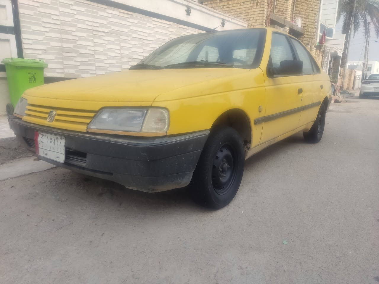 سلام عليكم بيجو رواه موديل 2009 سياره بلاديه بدون ضربه وصبغ بلاديه مكفوله كفاله عامه سياره عله وضع البلاد مكينه وكير وكسل مكفولات تبريد شغال مابيهه اي نقص راعيهه بصفي  غرامات عليه سعرهه من الخير 13 قفل قفل قفل المشتري علي الغرامات ابيع عله وضعهه مكانها بغداد الحسينيه راشديه هاتف ***********
