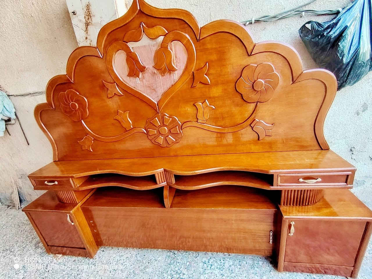 بلااااااااااااااش 
غرفة اخشاب صاج شغل الحلة عباسي 5 بيبان تكمة ب 400 ألف *********** العمارة حي العسكري قرب مدرسة المربد
