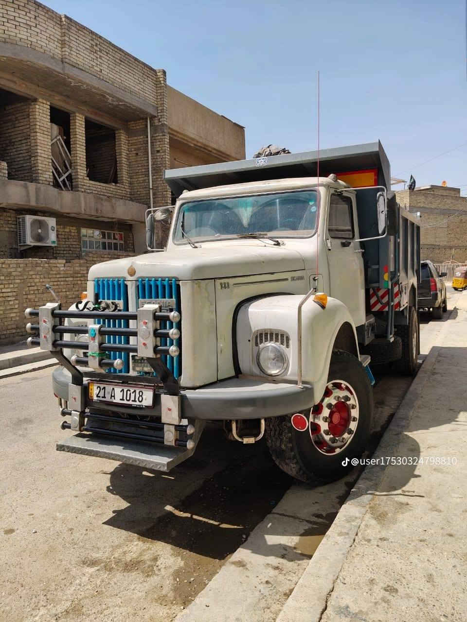 سلام عليكم سياره للبيع ميه 111 رقم المبايل ***********
