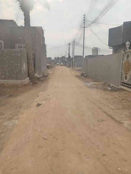 سلام عليكم قطعه أرض البيع مساحه100متر سند ٢٥ تحويل بسم المشتري عنوان كربلاء طريق بغداد عامود ٥٢وتنزل تبليط ٢كيلو سعر 22 بيه مجال استفسار عل رقم ***********
