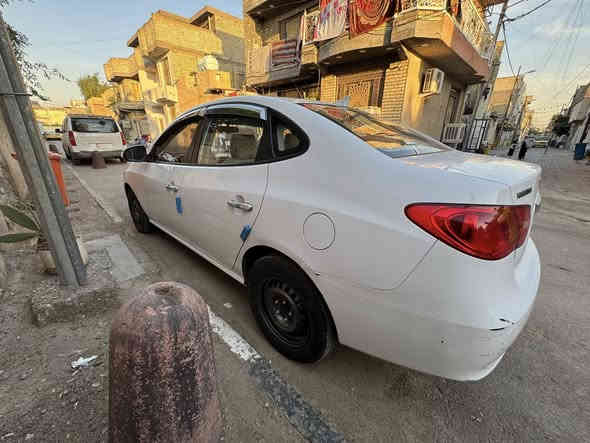 السلام عليكم للبيع فقط النترا 2011 خليجيه مكفوله من ضربه وصبغ وتبديل رقم بغداد الرقم الإنكليزي تحويل مكينه 2.0 دوش تدفئه تبريد ثلج حداديه جديده كهربائيات كلهه شغاله تخم تاير جديد اللون ابيض كامل مواصفات الشركه العامه فتحة سقف اشاير بلمري عليهه دوشمه كشنات اصليه وكاعيه اصليه السعر 135 وبيهه مجال الاتصال عله الرقم ***********
