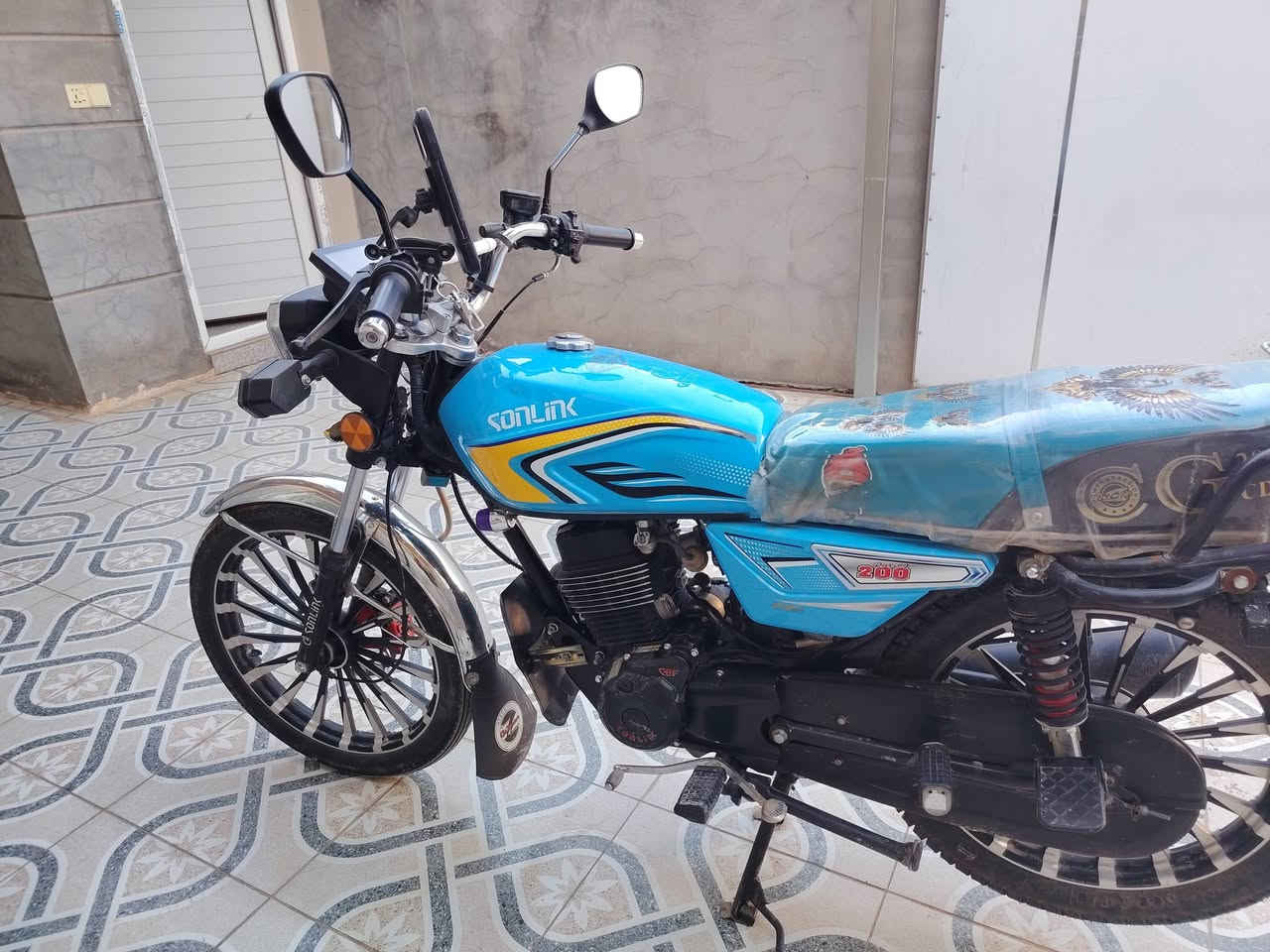 سلام عليكم. وجمعه كباركه
هذا الحلال للببع
دراجه 2024 وجه ال 2025
دراجه شرط
بيها شويه طخه بالجاملغ الامامي فقط
السعر 775 وبيها شوي مجال
للطلب والاستفسار الاتصال على هذا
الرقم ***********
اتصال فقط غير متواجد ع الفيس
