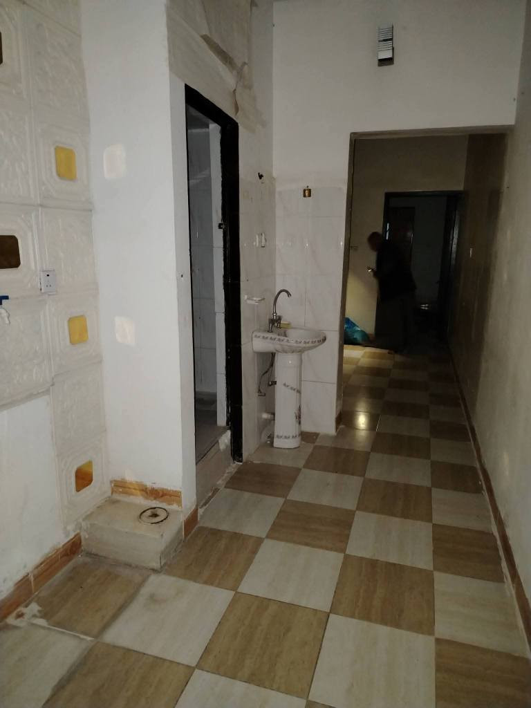 دار للايجار طابق ثاني 100م
 سعر 175الف ماء وكهرباء على صاحب الدار

 كركوك بين حي النصر والقادسية خلف حلويات الشام شريط المرور 

 للتواصل
***********
*********** ابو مصطفى يايجلي كركوك, العراق
