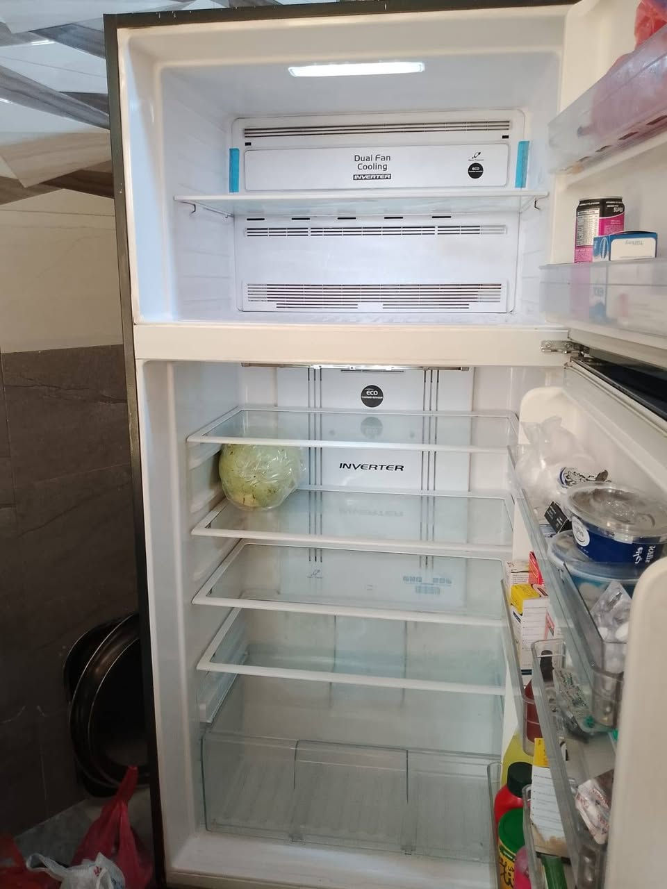 من رخصة الأدمن ثلاجه للبيع نوعية هيتاشي بسعر جدا رخيص  للأستفسار على الخاص بالماسنجر او الأتصال بالرقم ***********
