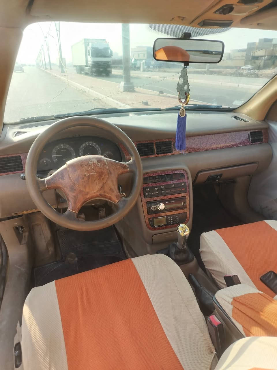 اسمد مديل 2011 رقم بصره رقم صدامي هيه عل مشتريه
مكفوله ضربه وتبديل وصبق
سياره كهرباياته من طول لطول كله شغاله وداوخل نضيفه 
مكينه وكير مكفولات حداديه من طول لطول كله جديد 
تخم تأير نضيف سياره جاهزه وما  نقص برقي
سعر سياره 17 ورقه وبيهه مجال لشراي
مكان سياره بصره حي بغداد شارع المكاتب
رقم الهاتف *********** شراي يتصل ما متواجت عل انت
