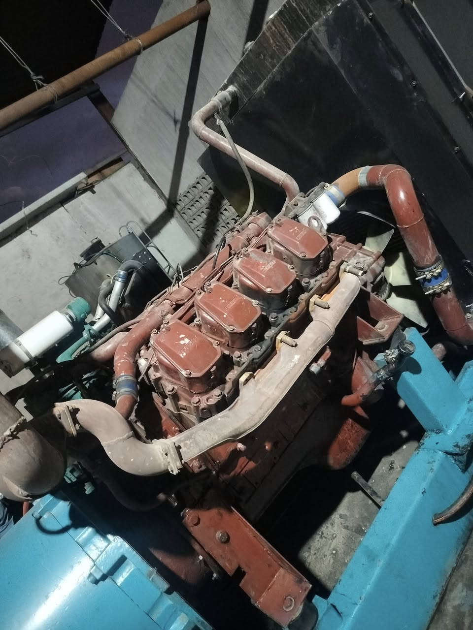 سلام عليكم اخوان مولد فيات افيكو400 كيفي 8 في مولد جديد مكفول من صرف وتبخير  العنوان بسمايه سلمان باك ***********
