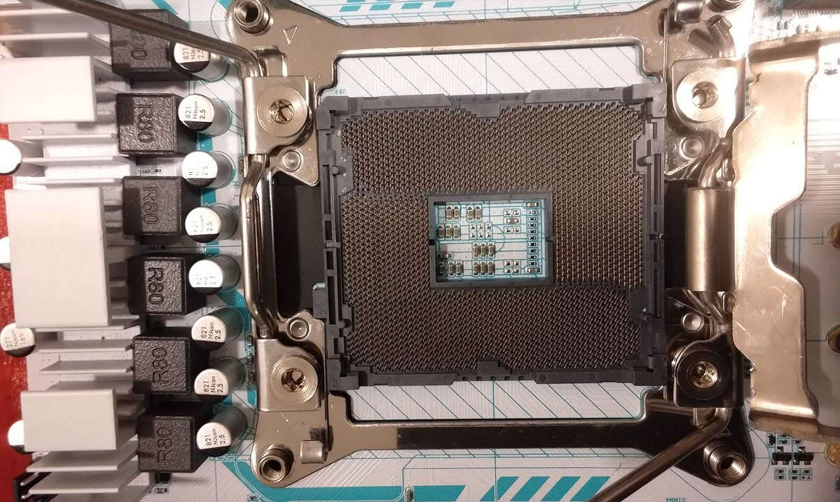 كومبو زيون معالج مذربورد ورام
Xeon E5 2680 V4

4gb ddr4 Samsung 2666mhz

Soyo X99E-D4 motherboard

السعر قفل
لا يوجد توصيل، مكاني بغداد صليخ ٦٠٠ بغداد, العراق


**إذا كنت صاحب هذا الإعلان وتريد حذفه لأي سبب، رجاءا أرسل رسالة إلى الدعم الفني**