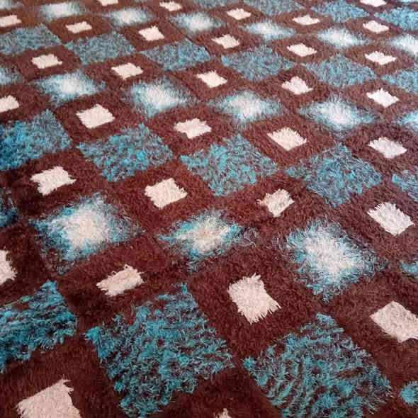 السلام عليكم
زولية للبيع استعمال قليل جدا نضافه 100ب 100 
قياس ٥×٣.٦٥
مكان بغداد الامين الثانية سعر 180 
رقم ***********
