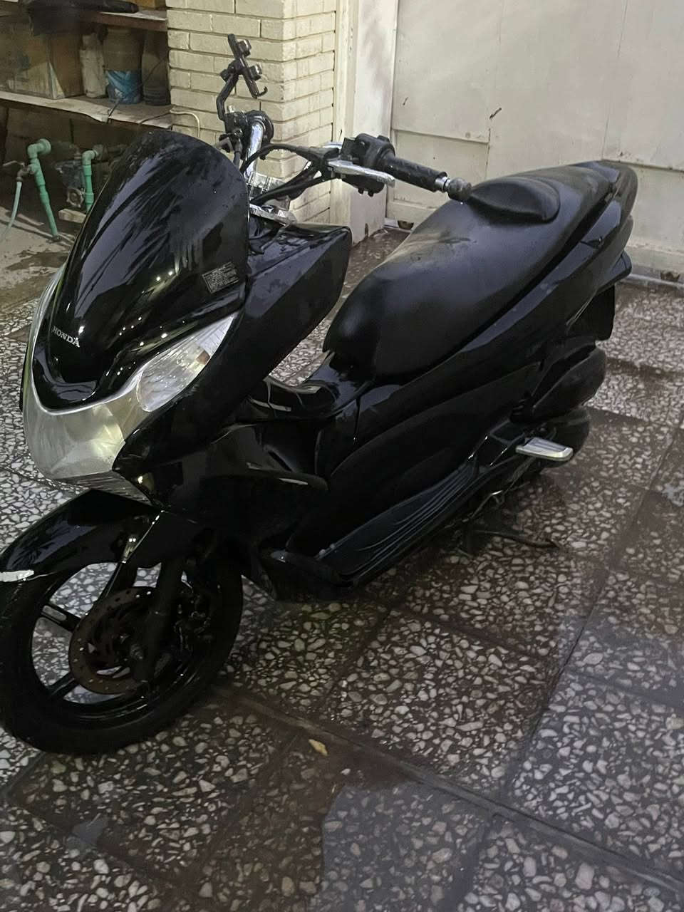 pcx الجيل الاول ياباني محرك 150 دراجه مكفوله حساسات كله شغاله 1350 وبيه شويه مجال رقمي ***********
