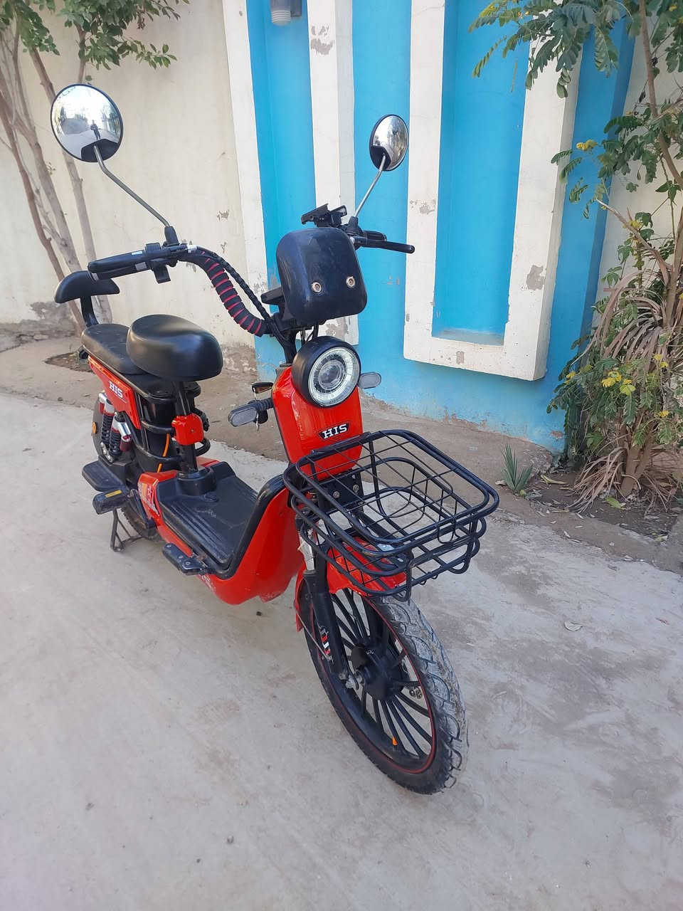 شحن للبيع السعر 250 الف وبي مجال مكاني ديالى بعقوبة بهرز ***********
