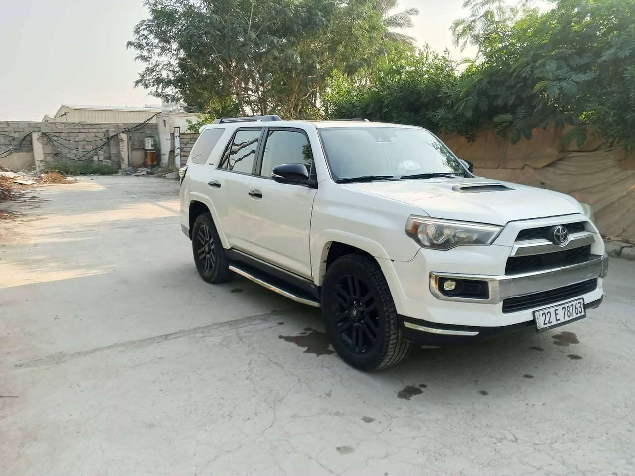 السلام عليكم 
فور رنار موديل 2020 السيارة فول مواصفات اعله فئة لمتد رقم اربيل تحويل أو وكالة 
المواصفات 
1-بصمة تشغيل+بصمة ابواب 
اوتو هولد +تحديد مسار +تبريد كشنات+ رادار +توقف ذاتي +حساسات أمامية وخلفية+حساسات جانبيه +سبعه راكب +لد امامي +كشافات اماميه +كار بلي +نضام جي بي اس + سلايد رووف+كروس سرعة +نضام تزحلق +فورويل +كشنات كهرباء+هوك خلفي 
رقم اربيل  كير ومحرك كفاله سليمات 
حادثها خشم امامي
مكاني بغداد قرب مجمع بسماية
السعر 295 وبيها مجال 
الرقم ***********
