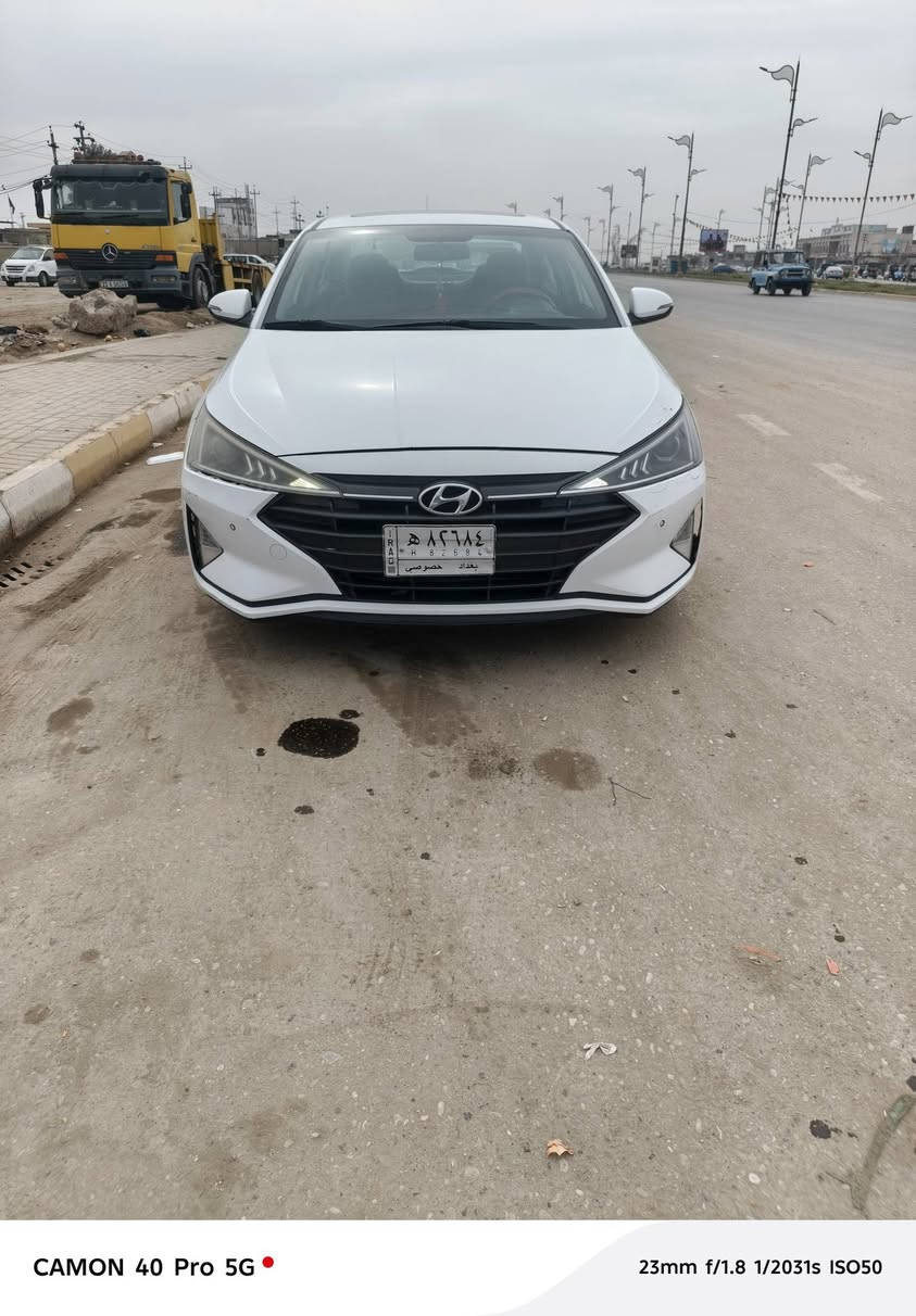 السلام عليكم
النترا موديل 19 فول مواصفات محرك 2000 دوش فتحه بصمه 
مري شفط السياره كفاله عامه من الصبغ والتبديل كير ومحرك كفاله بيها حالوب قليل 
السعر 155 بيها مجال قليل 
***********
