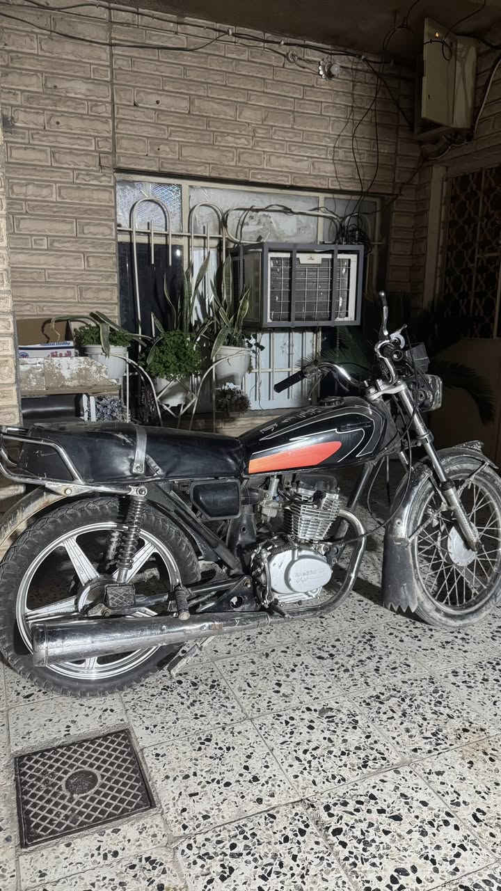 السلام عليكم للبيع دراجة نامه نضيفةة تخبل محرك مكفول كهرباء شغالة كاملة سعر 350 وبيها مجال رقم  ***********
