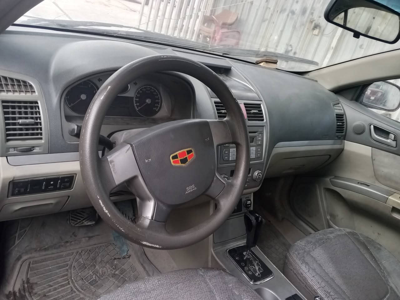 جيلي امكراند 2012 محرك وكير ممتاز ماشيه 145
تبريد تدفئه شغاله سياره يرادله ترتيبات رقم بغداد دولي 
سعره 35ورقه ***********
